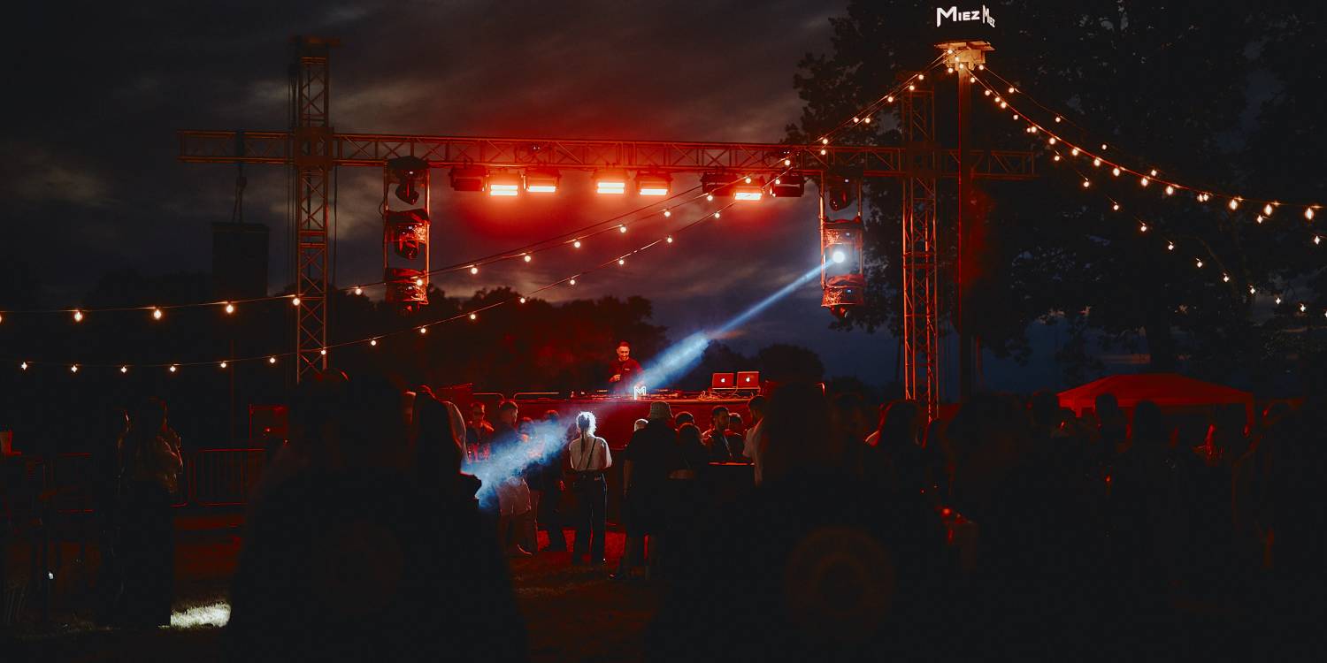 Party la padure | MIEZ